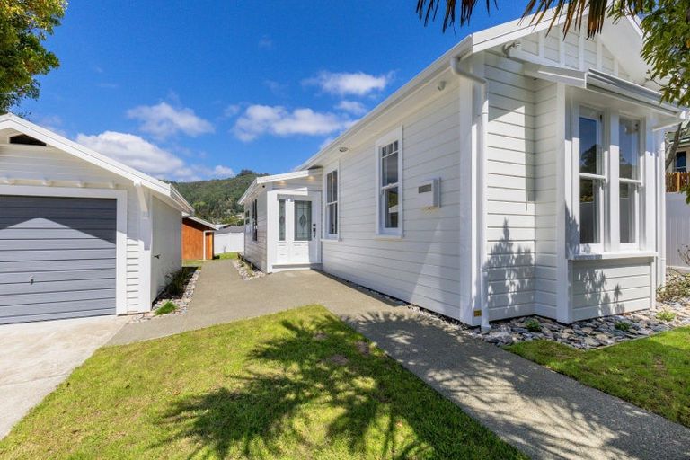 Photo of property in 9 Emano Street, Toi Toi, Nelson, 7010
