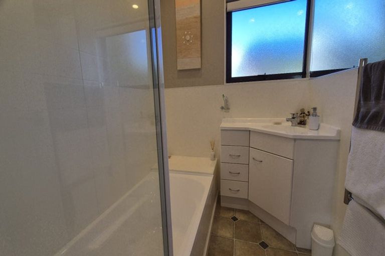 Photo of property in 12 Papakowhai Road, Papakowhai, Porirua, 5024