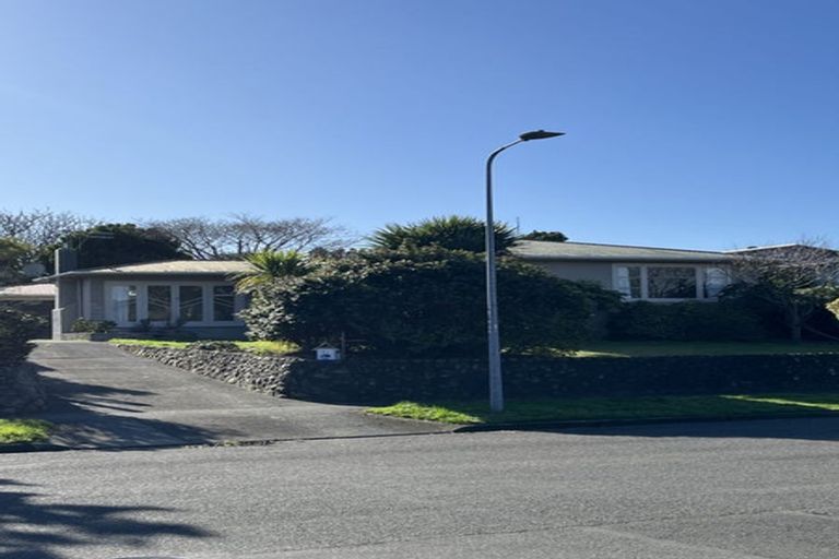 Photo of property in 11 Newcastle Street, Hokowhitu, Palmerston North, 4410