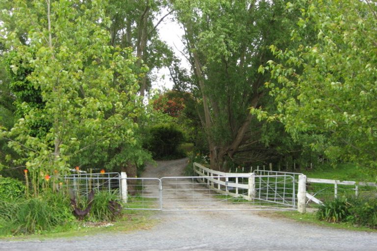 Photo of property in 5219 Kaipara Coast Highway, Wellsford, 0972