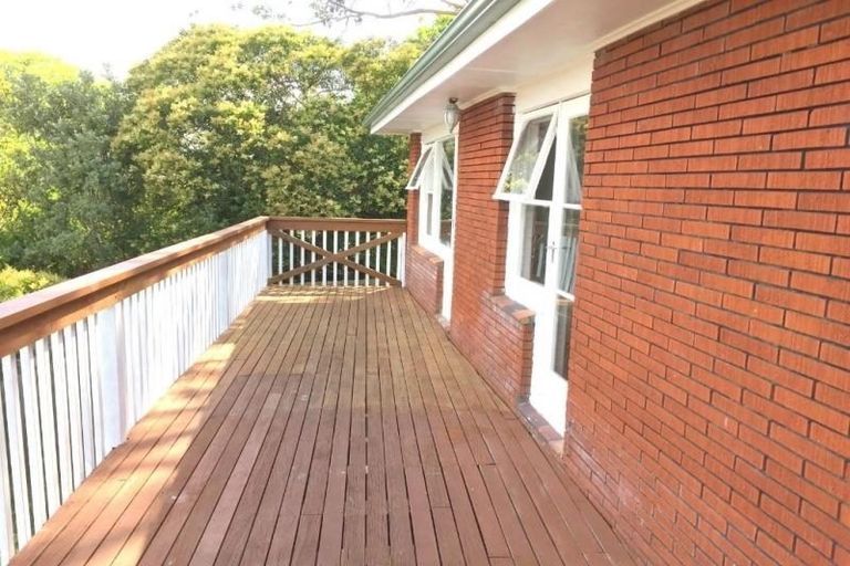 Photo of property in 1/13 Sunhill Road, Sunnyvale, Auckland, 0612