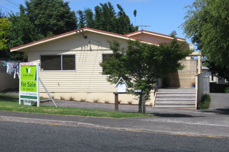 Photo of property in 1/214 Manuka Road, Bayview, Auckland, 0629