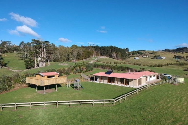 Photo of property in 117 Worrall Road, Kumeu, 0891