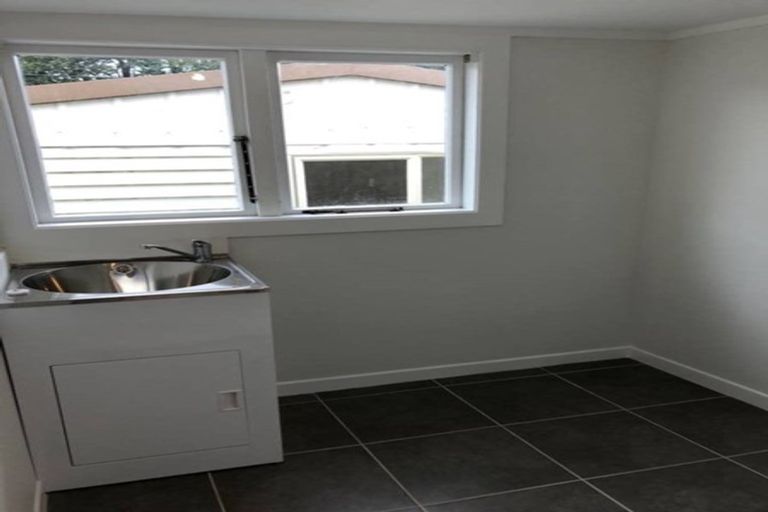 Photo of property in 19 Roberts Street, Epuni, Lower Hutt, 5011