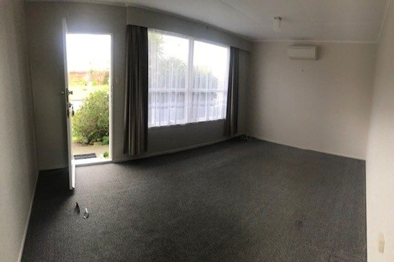 Photo of property in 10 Ajax Place, Highbury, Palmerston North, 4412