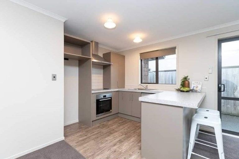 Photo of property in 1/108 Old Farm Road, Hamilton East, Hamilton, 3216