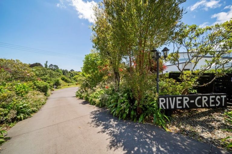 Photo of property in 321a Mangorei Road, Merrilands, New Plymouth, 4312