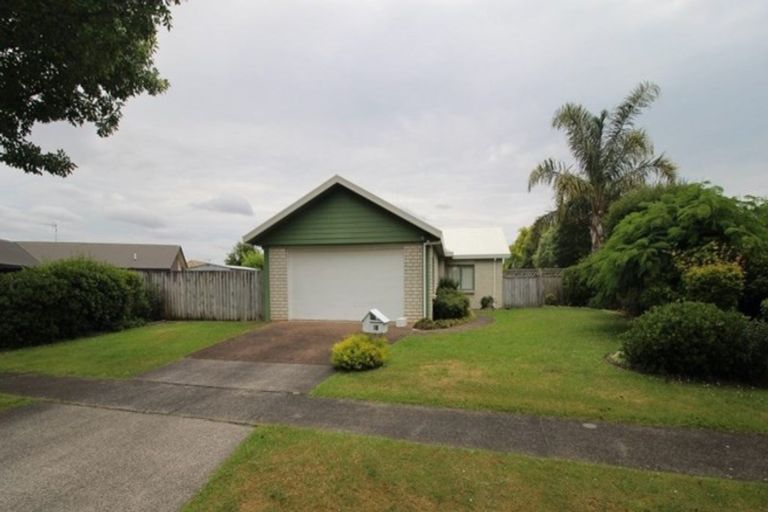 Photo of property in 12 Halcione Close, Flagstaff, Hamilton, 3210