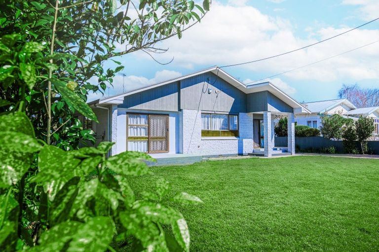 Photo of property in 3 Russell Street, Waipukurau, 4200