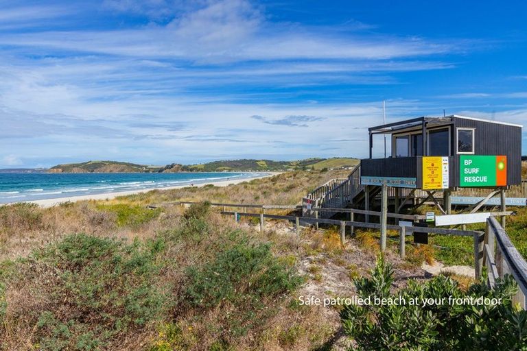 Photo of property in 5 Matariki Street, Omaha, 0986