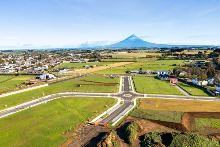 Photo of property in 74 Turuturu Road, Hawera, 4674