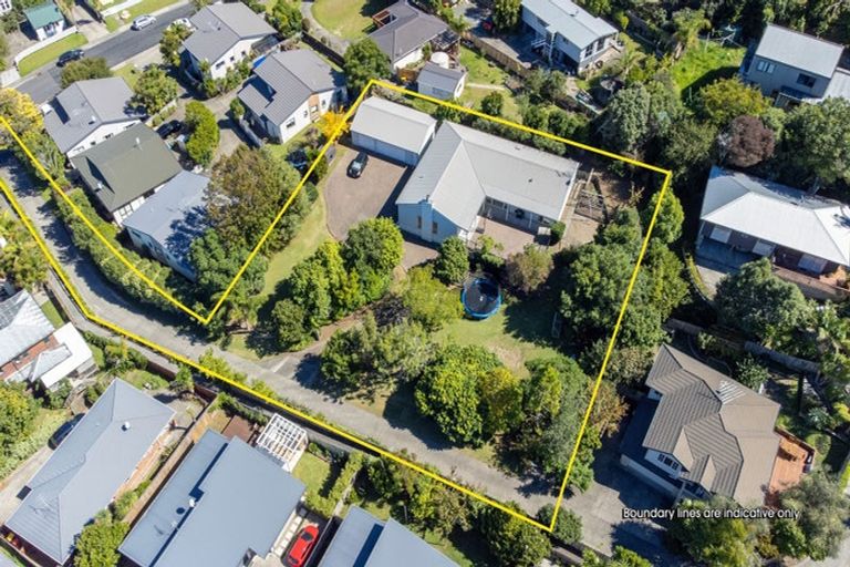 Photo of property in 88 Brian Crescent, Stanmore Bay, Whangaparaoa, 0932