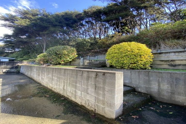 Photo of property in 30 Deller Grove, Silverstream, Upper Hutt, 5019