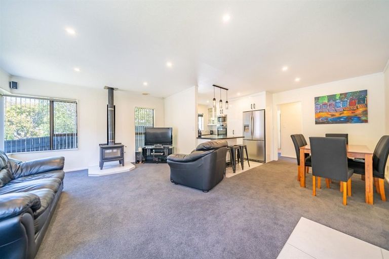 Photo of property in 33 Trelawney Road, Wainuiomata, Lower Hutt, 5014