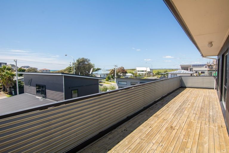 Photo of property in 1328b Papamoa Beach Road, Papamoa Beach, Papamoa, 3118