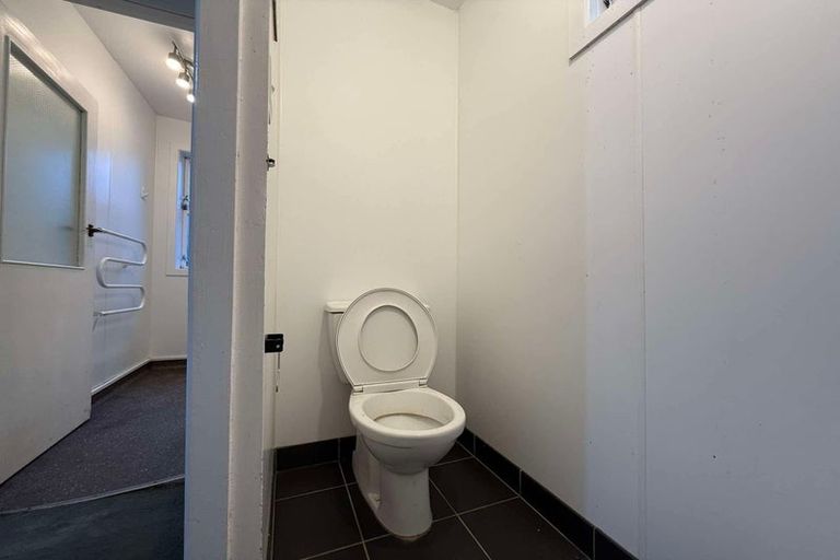 Photo of property in 76 Aro Street, Aro Valley, Wellington, 6021