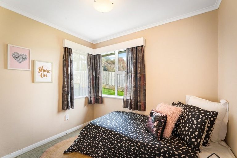 Photo of property in 124 Helston Road, Paparangi, Wellington, 6037