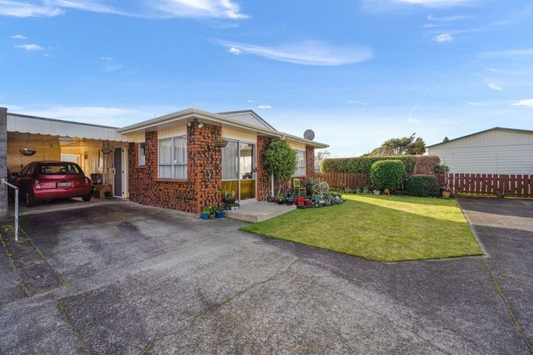 Photo of property in 2a Chartwell Drive, Eltham, 4322