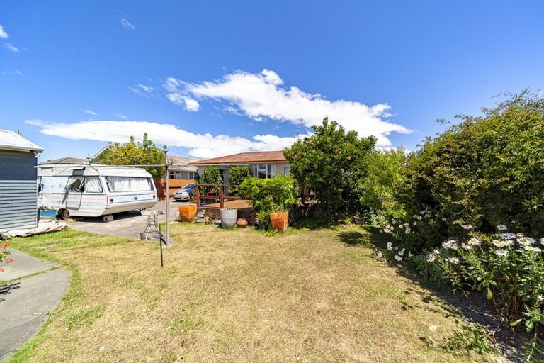 Photo of property in 15 Curling Crescent, Onekawa, Napier, 4110