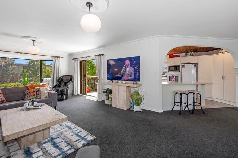 Photo of property in 70 Oteki Park Drive, Welcome Bay, Tauranga, 3112
