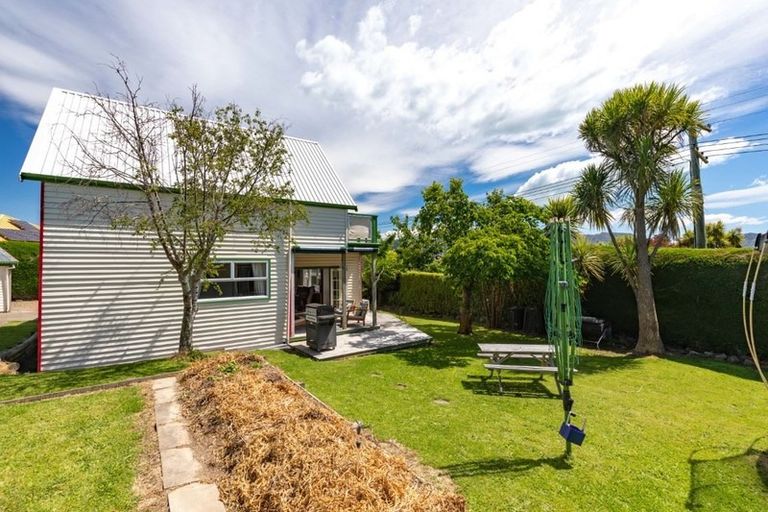 Photo of property in 124 Marine Drive, Diamond Harbour, Lyttelton, 8971