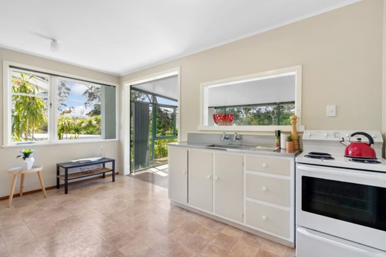 Photo of property in 21 Te Wiata Place, Avondale, Auckland, 1026