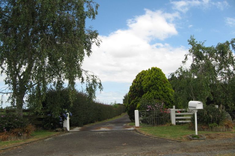 Photo of property in 113 Dyke Road, Karaka, Papakura, 2580