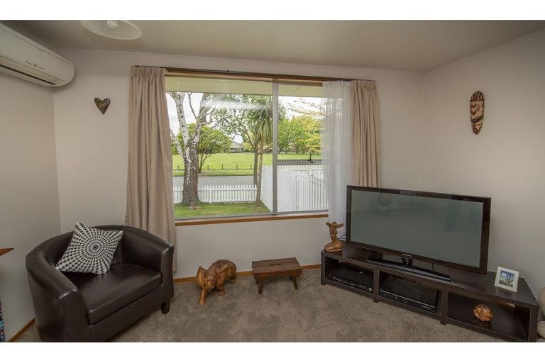 Photo of property in 1/73 Dunbarton Street, Redwood, Christchurch, 8051