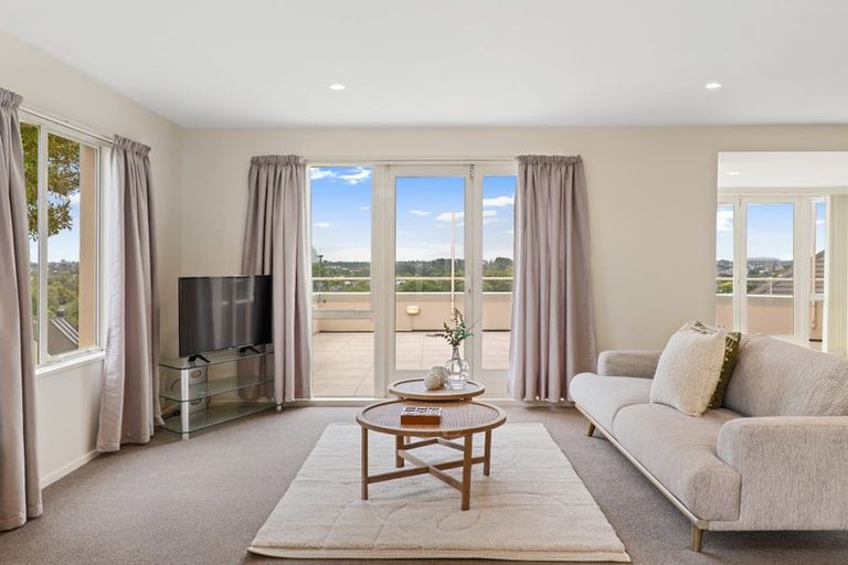 Photo of property in 1/21 Overdale Drive, Cashmere, Christchurch, 8022