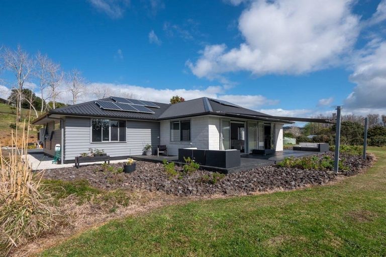Photo of property in 681c Puketona Road, Haruru, 0204