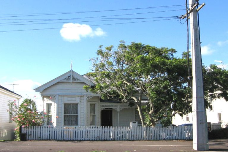 Photo of property in 12 Calliope Road, Devonport, Auckland, 0624