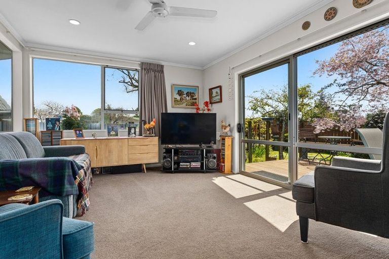 Photo of property in 36 Puriri Crescent, Edgecumbe, 3120