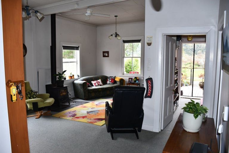 Photo of property in 8 Gladstone Street, Seddonville, Westport, 7891