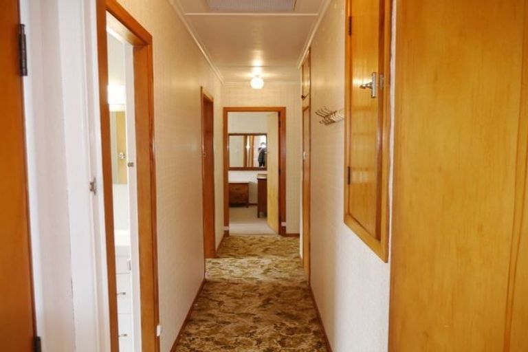 Photo of property in 117c Seaview Road, Westown, New Plymouth, 4310