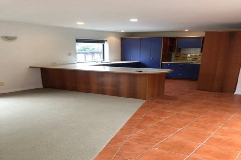 Photo of property in 16 Sophora Way, Albany, Auckland, 0632