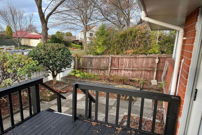 Photo of property in 1/1 Manson Place, Russley, Christchurch, 8042