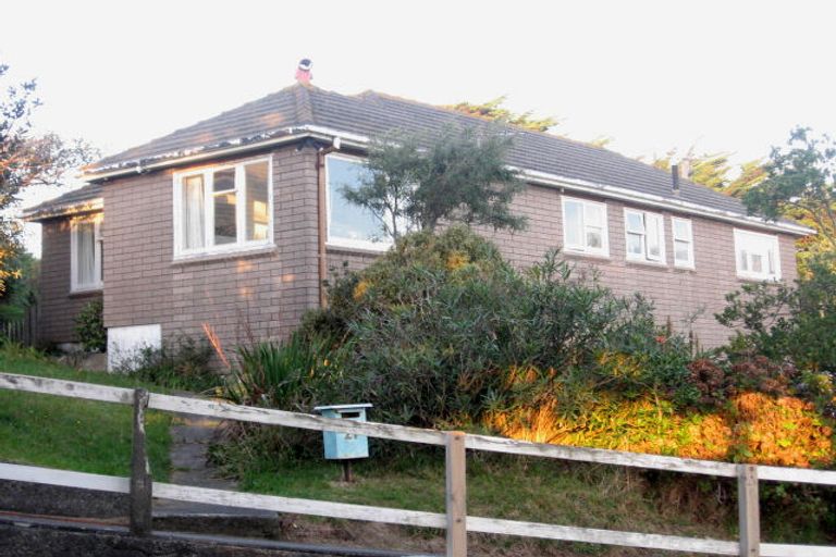 Photo of property in 21 Morere Street, Titahi Bay, Porirua, 5022