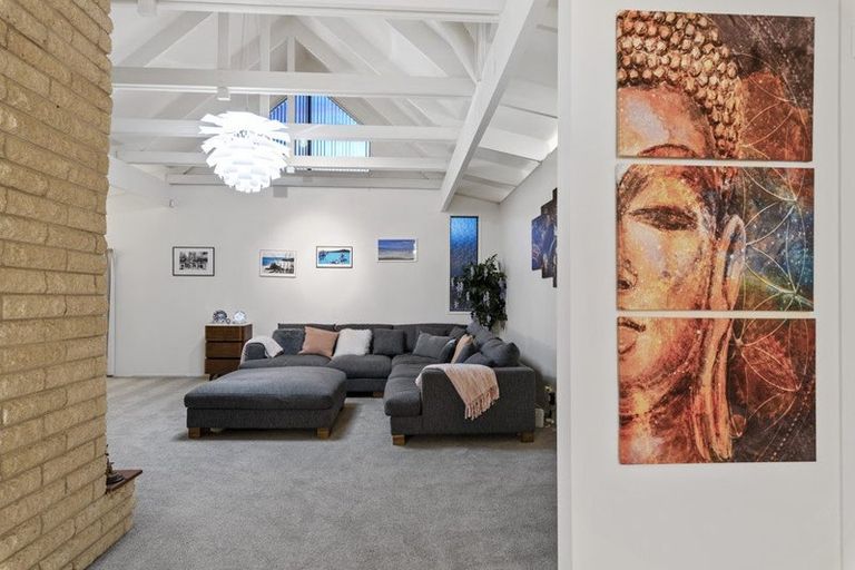 Photo of property in 10 Oban Road, Browns Bay, Auckland, 0630