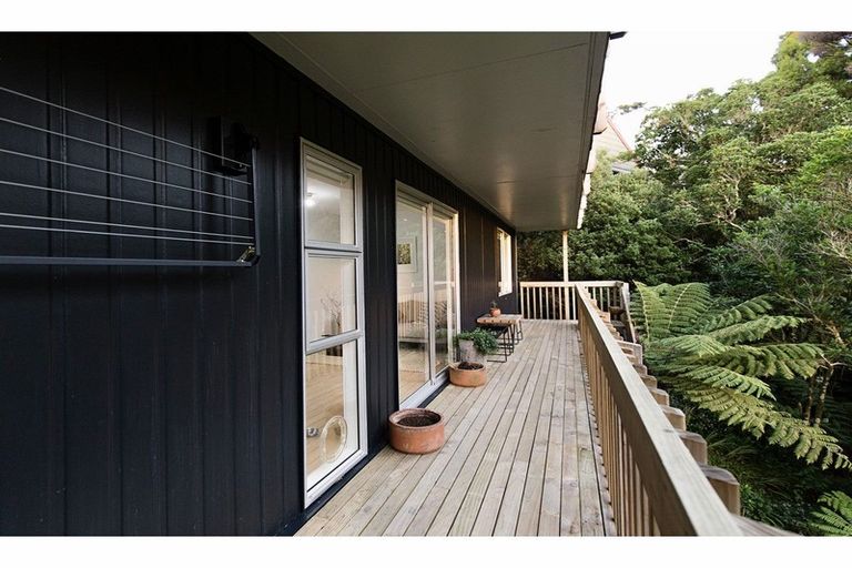 Photo of property in 1/26 Bryers Place, Bayview, Auckland, 0629