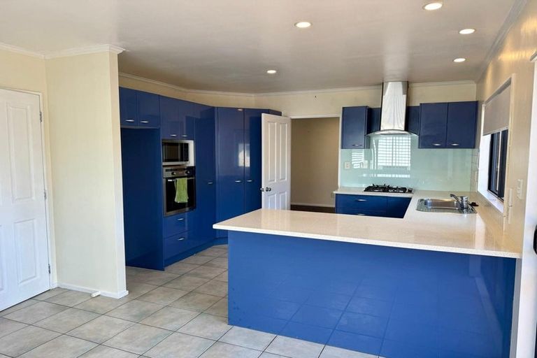 Photo of property in 24a Reeves Road, Pakuranga, Auckland, 2010