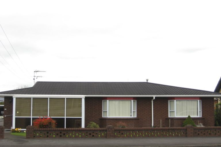 Photo of property in 3/81 Tukapa Street, Westown, New Plymouth, 4310