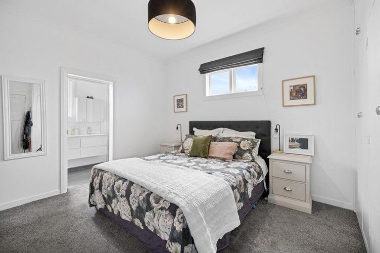 Photo of property in 12 Mays Road, St Albans, Christchurch, 8052