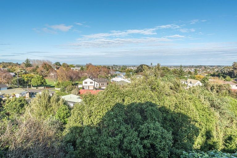 Photo of property in 83 Parkes Avenue, Saint Johns Hill, Whanganui, 4501