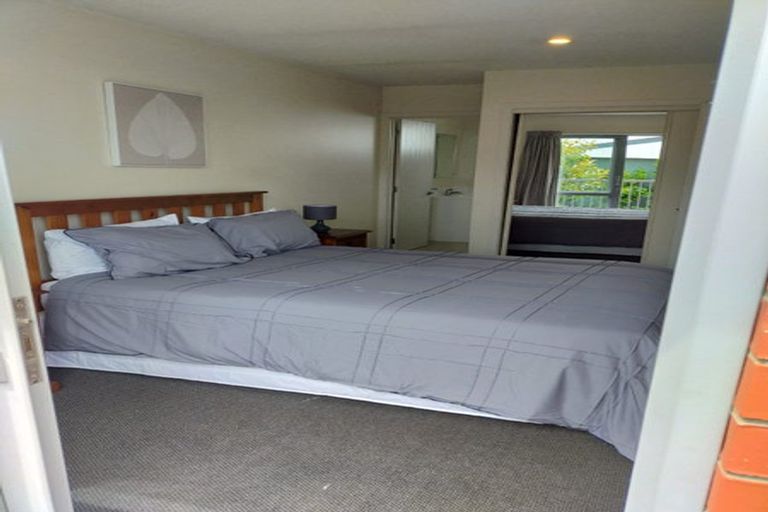 Photo of property in 514 Barbadoes Street, Edgeware, Christchurch, 8013