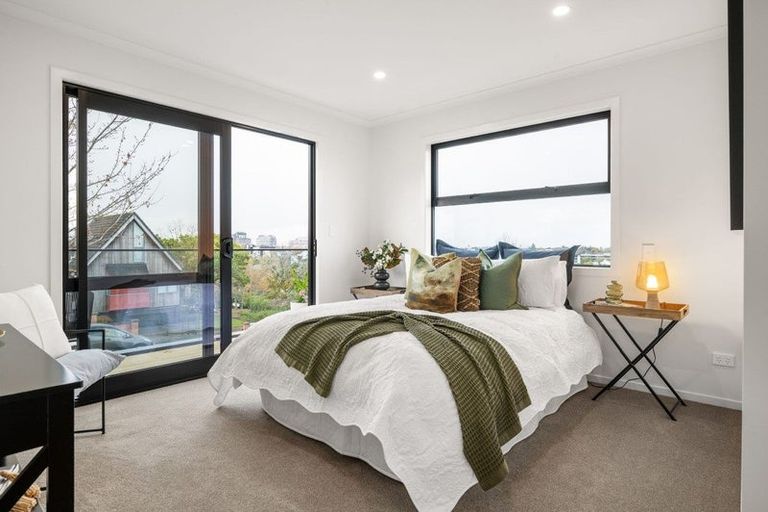 Photo of property in 1/143 Clarence Street, Riccarton, Christchurch, 8011