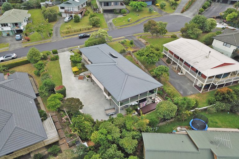 Photo of property in 10 Brampton Road, Snells Beach, 0920