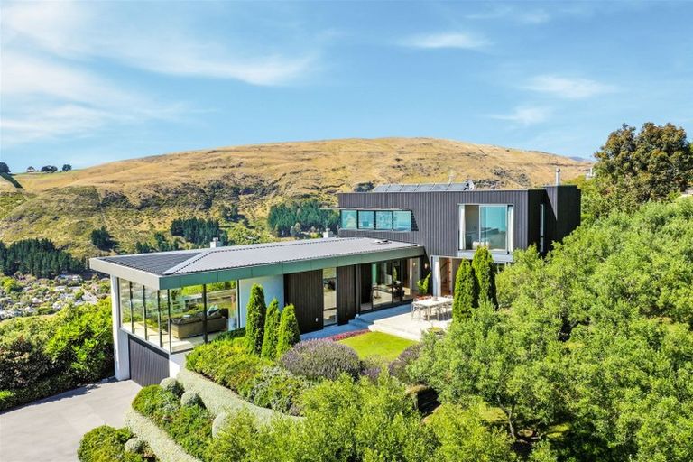 Photo of property in 130 Richmond Hill Road, Richmond Hill, Christchurch, 8081