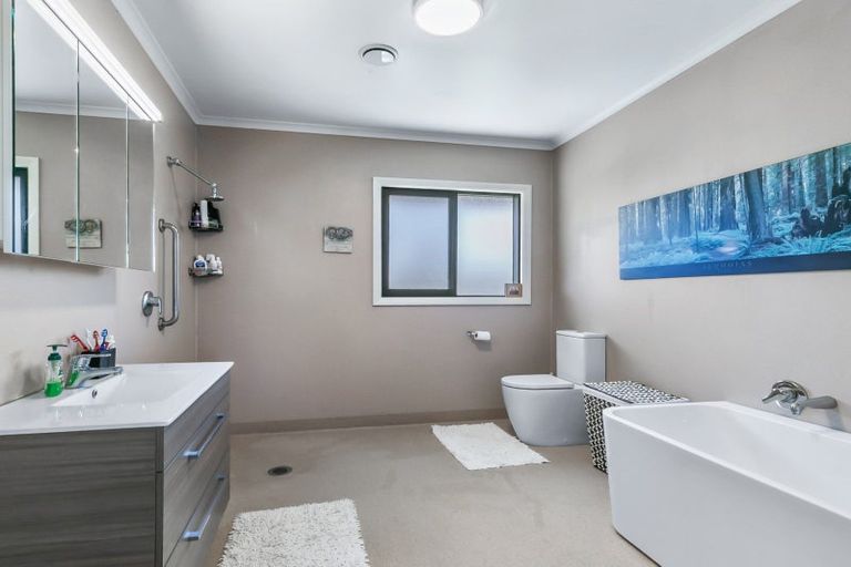 Photo of property in 85 Papaitonga Lake Road, Ohau, 5570