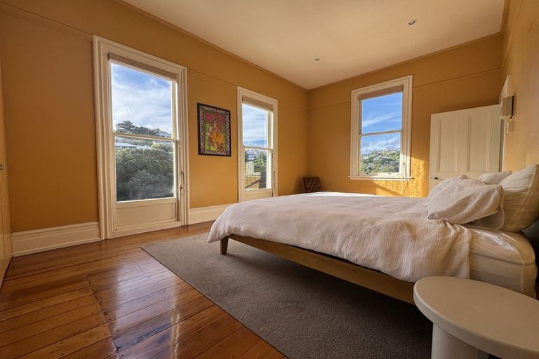 Photo of property in 183 Glenmore Street, Kelburn, Wellington, 6012