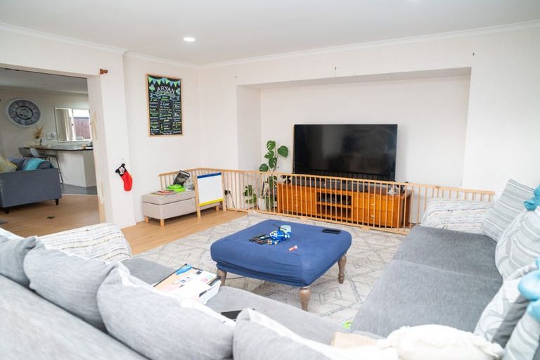 Photo of property in 3 Friar Close, Flat Bush, Auckland, 2019